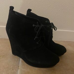 Jessica Simpson black suede wedge booties size 8.5